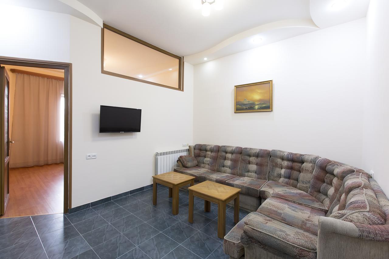 Umba Apartment N1 - 2 Bedrooms 예레반 외부 사진